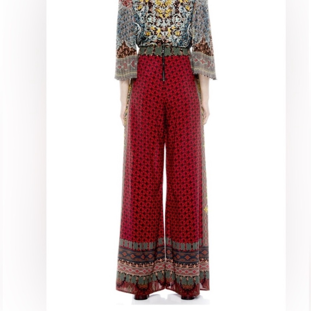 NWOT Alice + Olivia Red Patterned Wide/Flare Leg Pants Sz 0 - Picture 3 of 13